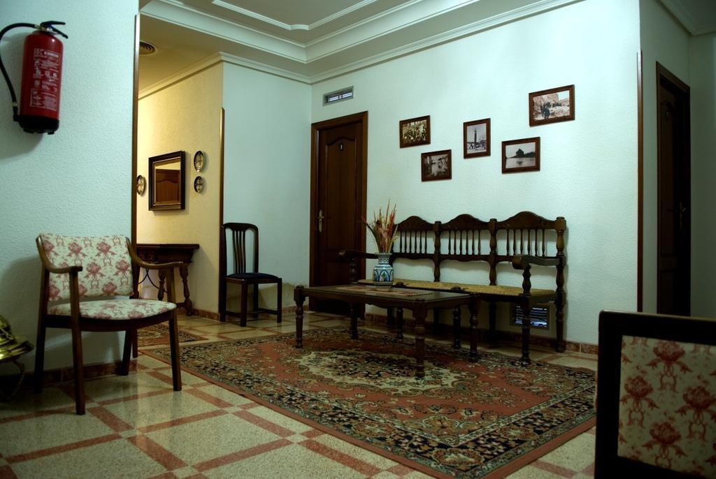 Hostal San Poul Consuegra Buitenkant foto